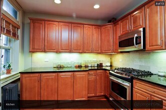 4515 N Wolcott Ave, Unit 3A in Chicago, IL - Foto de edificio - Building Photo