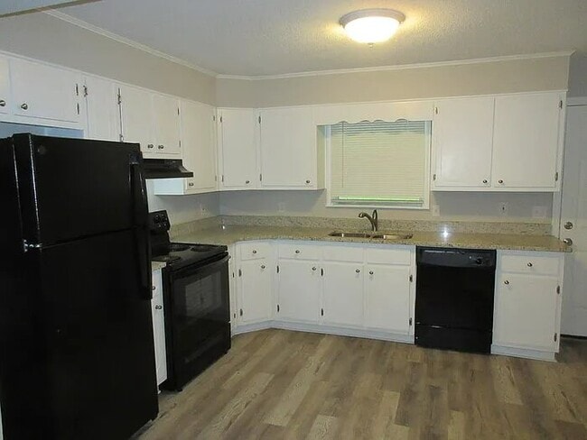 200 Mccormick Ave in Birmingham, AL - Building Photo - Building Photo