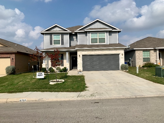 6727 Hibiscus Falls in San Antonio, TX - Building Photo - Building Photo