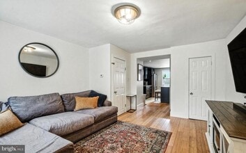 119 Maple St in Conshohocken, PA - Building Photo - Building Photo