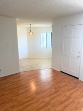 503 S Adams St in Glendale, CA - Foto de edificio - Building Photo