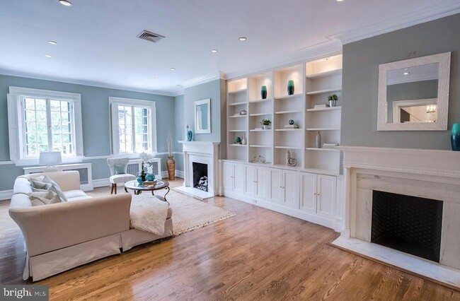 2127 Leroy Pl NW in Washington, DC - Building Photo - Building Photo