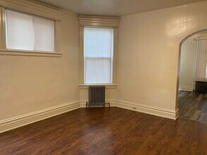 127 Seminary Ave, Unit 1 in Greensburg, PA - Building Photo - Building Photo