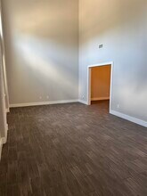 2445 Monarch Dr in Laredo, TX - Building Photo - Building Photo