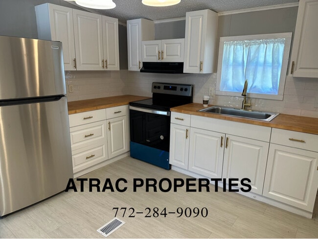 property at 4816 US-441