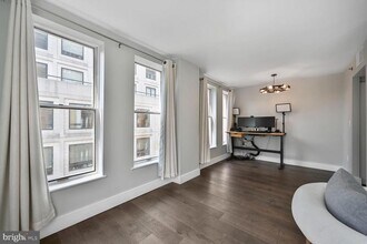 601 Pennsylvania Avenue NW in Washington, DC - Building Photo - Building Photo