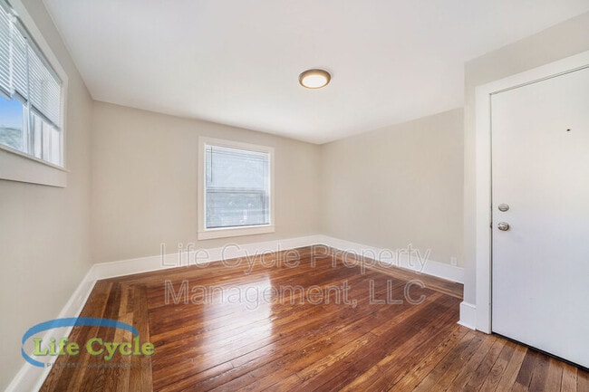 921 Fairmount St SE in Grand Rapids, MI - Building Photo - Building Photo