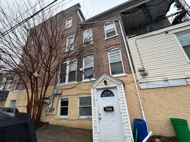 property at 51 S Franklin St