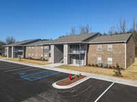 Villas at Riverside in Muscle Shoals, AL - Foto de edificio - Building Photo