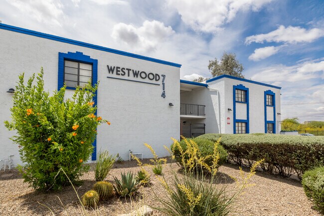 Westwood Apartments in Tucson, AZ - Building Photo - Building Photo