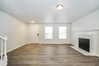 7287 Candlestone Dr in Reynoldsburg, OH - Building Photo - Building Photo