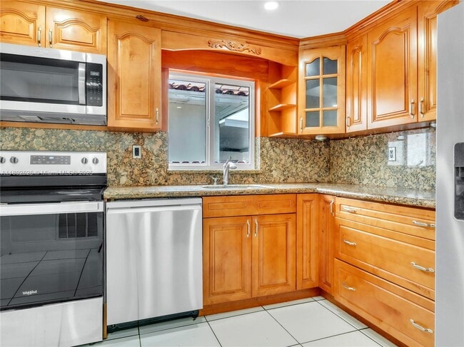 5661 SW 5th Terrace in Coral Gables, FL - Building Photo - Building Photo