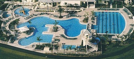 1042 Sunflower Cir in Weston, FL - Building Photo - Building Photo