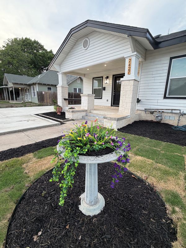 property at 2427 W Southcross Blvd