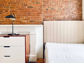 Furnished room/NOT APARTMENT in Brooklyn, NY - Building Photo - Building Photo