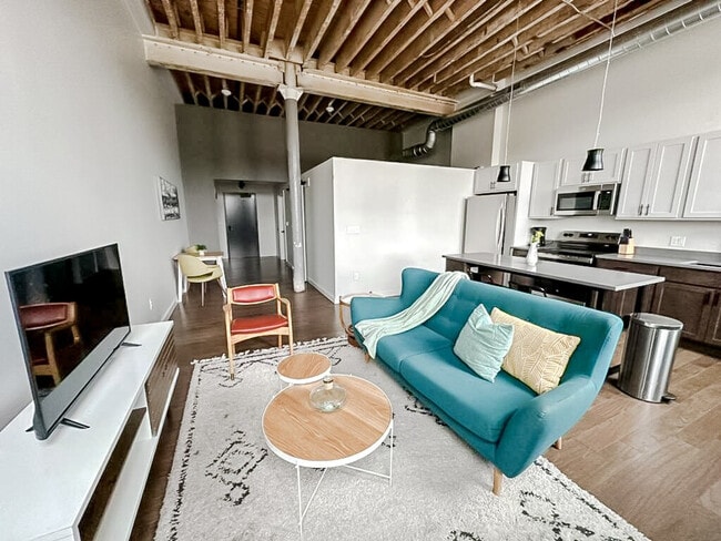 property at 604 W 4th St N