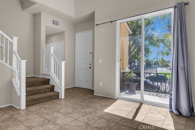 210 Timberwood in Irvine, CA - Building Photo - Building Photo