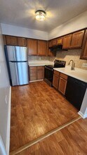 637 Longfellow Dr in Branford, CT - Building Photo - Building Photo