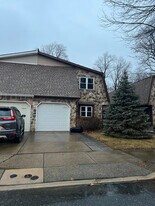 10202 Murty Ln in Philadelphia, PA - Building Photo