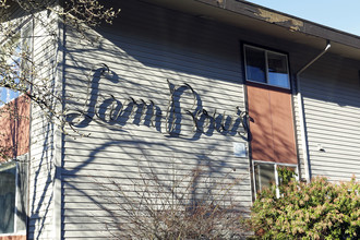 Lam Bow Apartments in Seattle, WA - Building Photo - Building Photo