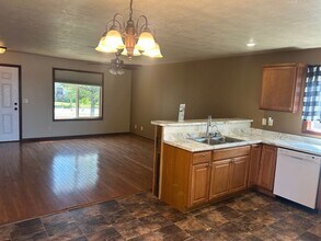 605 N Daisy Ave in Sioux Falls, SD - Building Photo - Building Photo