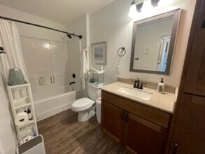 531 Oakbrook Pl in Manhattan, KS - Building Photo - Building Photo