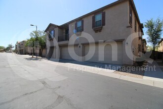 8147 W Lynwood St in Phoenix, AZ - Building Photo - Building Photo