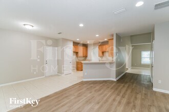 2504 Victoria Point Dr in Jacksonville, FL - Building Photo - Building Photo