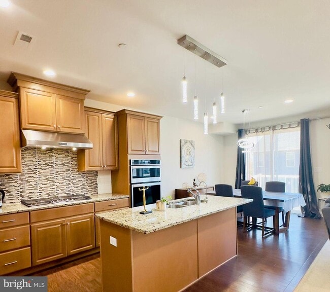 property at 706 Hackberry Ct