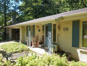428 Hillcrest Dr in Fontana, WI - Building Photo - Building Photo
