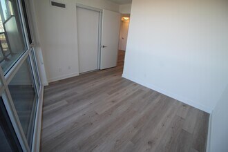 50-2050 Ordnance St in Toronto, ON - Building Photo - Building Photo