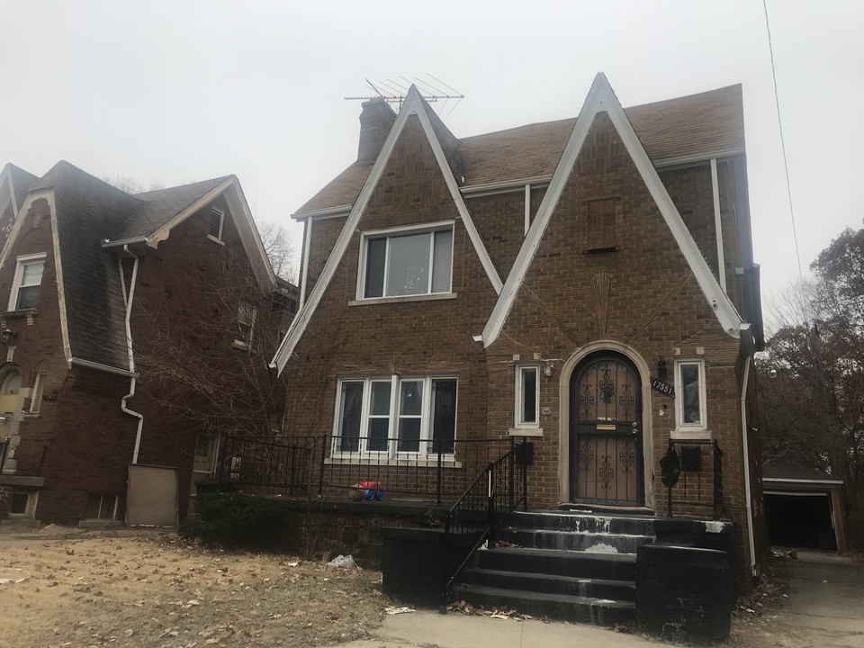 17551 Santa Rosa Dr in Detroit, MI - Building Photo