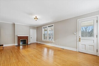 3760 Gilgare Ln in Highland Park, IL - Building Photo - Building Photo