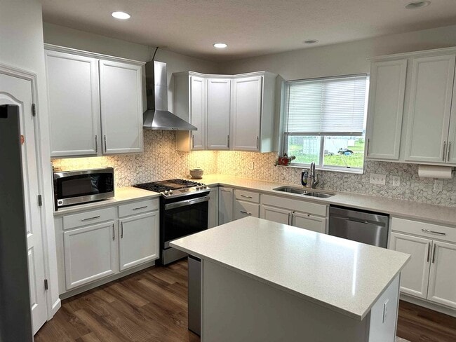 1100 Sarah Freeman Dr in Dayton, OH - Building Photo - Building Photo