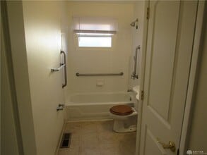 4976 Marburn Ave in Dayton, OH - Building Photo - Building Photo