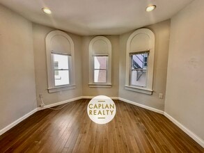 171 Olive St, Unit 2 in New Haven, CT - Foto de edificio - Building Photo