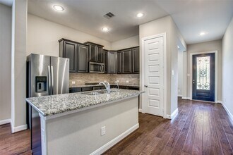 22503 Miramar Bend Dr in Tomball, TX - Building Photo - Building Photo