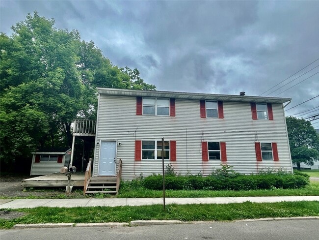 property at 1701 Watson Blvd