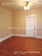 1737 Greenwood Rd SW, Unit 1737 Greenwood Rd SW Apt 2 in Roanoke, VA - Building Photo - Building Photo