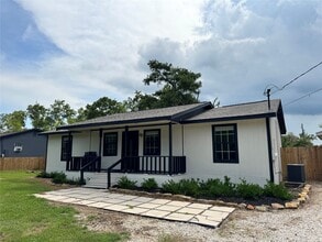 20162 County Rd 510P in Brazoria, TX - Building Photo - Building Photo