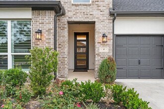 40 Venetia Grove Dr in Tomball, TX - Building Photo - Building Photo
