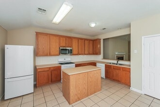 2908 Bourbon St in Fort Worth, TX - Building Photo - Building Photo