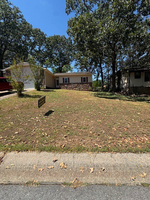 8301 Easy St in Sherwood, AR - Building Photo