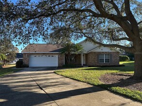 230 Hill Ct in Winter Haven, FL - Building Photo - Building Photo