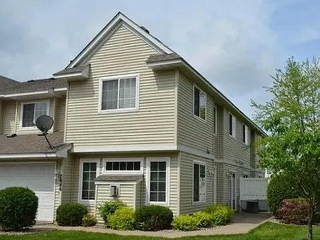 property at 7845 Autumn Ridge Ave