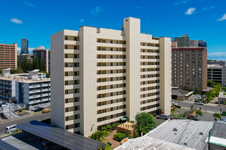 The Sandalwood in Honolulu, HI - Building Photo - Building Photo