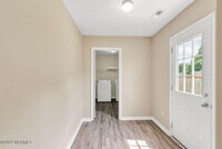 214 Bonanza Dr photo'