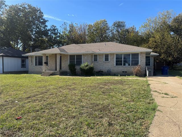 4651 C L Veasey Blvd in Dallas, TX - Building Photo - Building Photo