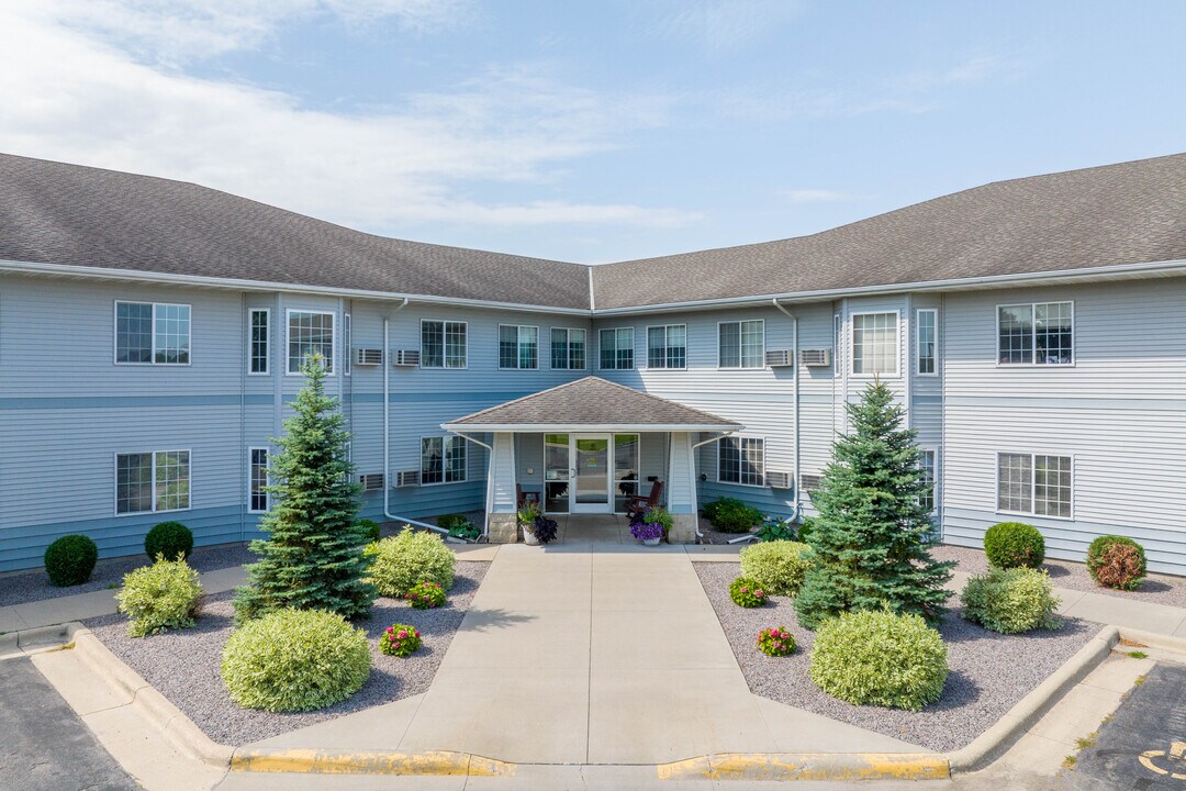 Benedictine Heritage Meadows 55+ Community in St. Peter, MN - Building Photo