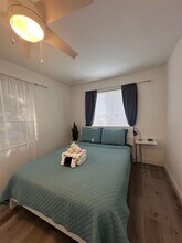 116 SE 9th Ct-Unit -1 in Hallandale Beach, FL - Building Photo - Building Photo